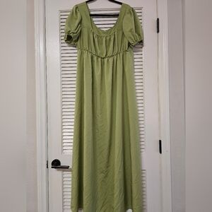 (Plus-Size) Green Short-Sleeve Maxi Dress With Faux Button Detail